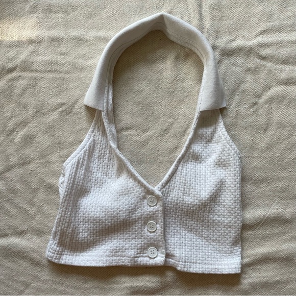 White halter top with collar! Princess Polly, size 4 - Picture 2 of 5